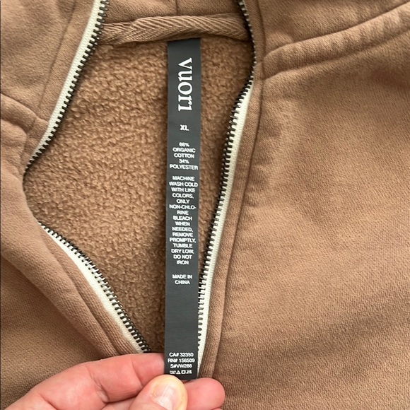 Vuori Crop Half Zip - Picture 2 of 5